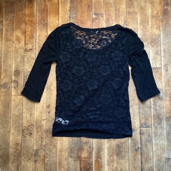 Forever 21 black top - Picture 2 of 2